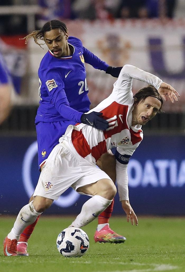 华体会下载-包含克罗地亚队遭遇逆转，挡路欧预赛的词条